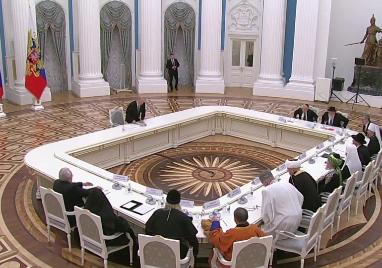 Putin’s comically huge table RETURNS fuelling health rumours after Kremlin sensationally forced to deny claims he’d died