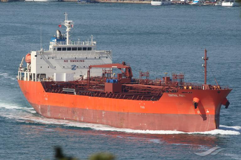 Tanker owned by Israeli billionaire ‘hijacked’ near Yemen with 22 on board as US Navy ‘engage’ after rebel threat
