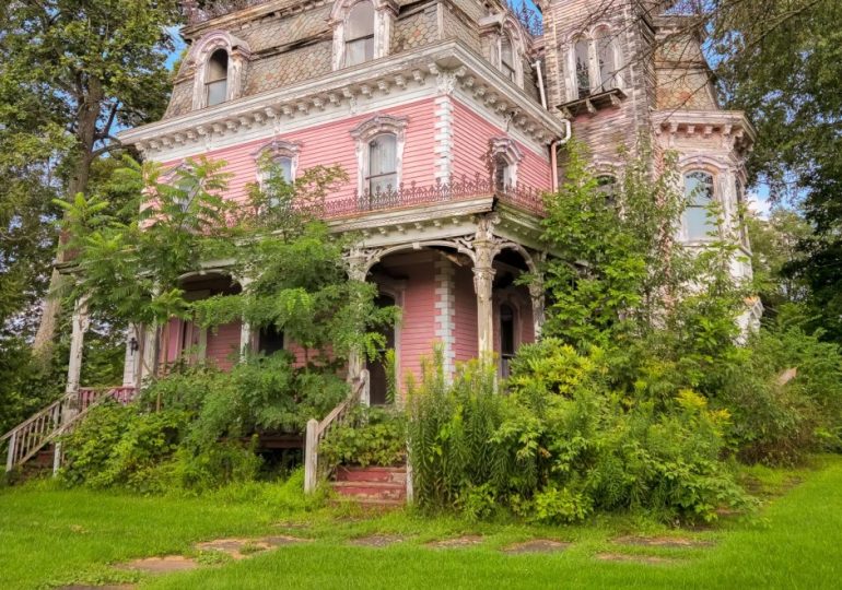 Inside eerie abandoned Victorian mansion left to rot – with room mysteriously stacked high with unopened Amazon boxes