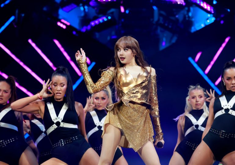 Chinese Censors Target Blackpink’s Lisa and Other Celebs Over Burlesque Performance