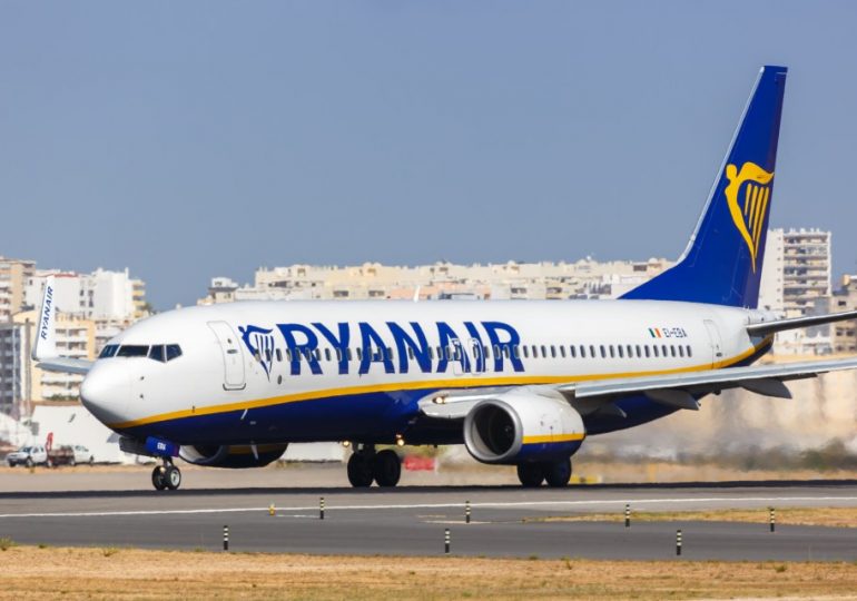 Ryanair plane makes emergency landing in Algarve after ‘code red’ engine issue on flight from Manchester to Tenerife