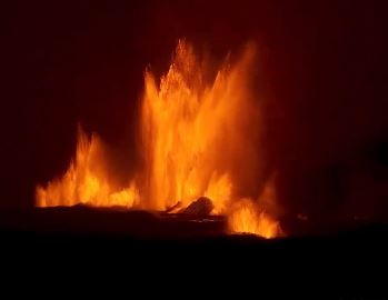 Moment Grindavik Volcano ERUPTS sending huge plumes of molten lava billowing into Iceland sky after fears grew for weeks