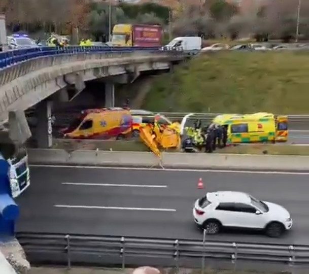 Helicopter crashes on busy motorway in Spain after ‘plummeting in strong winds during air show’