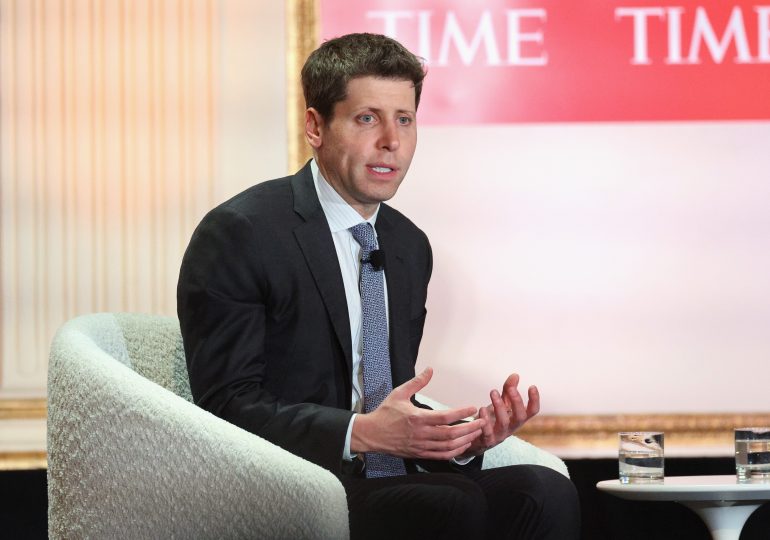 Sam Altman on OpenAI, Future Risks and Rewards, and Artificial General Intelligence