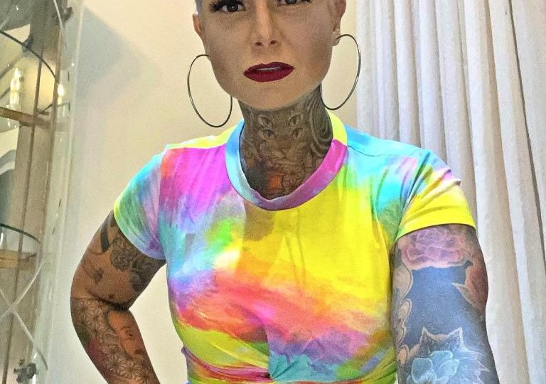 Mum-of-one body mod influencer Aline Barbosa, 37, dies after dengue fever infection on holiday led to heart failure