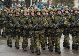 Baltic states unveil plan for labyrinth of bunkers, trenches & dragon’s teeth on Vlad’s border as Europe braces for war