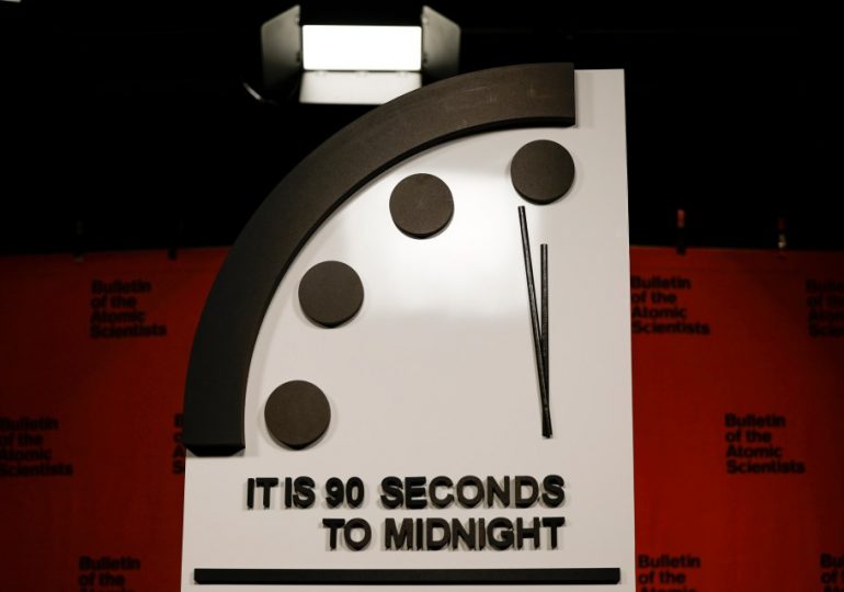 Doomsday Clock will show world has reached most dangerous point EVER as nukes could end all life, warns UN scientist