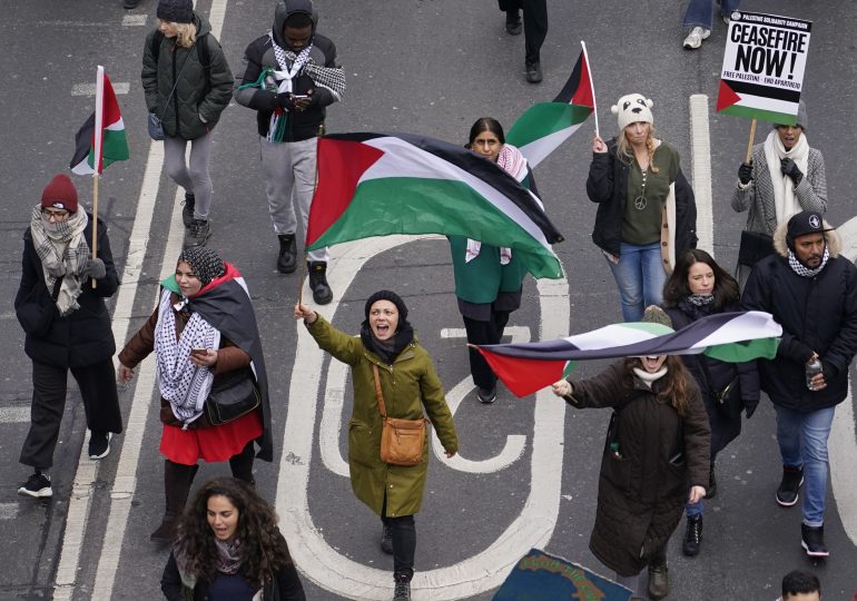 Thousands of Pro-Palestinian Demonstrators March in London and Other European Cities