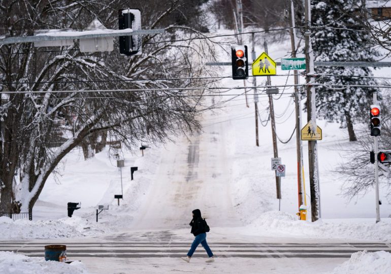 Dangerously Cold Weather Blasts Much of the U.S., Keeping Schools Closed and Flights Grounded