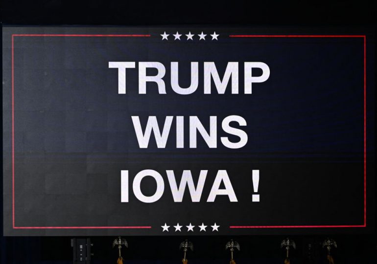 Trump Dominates in Iowa