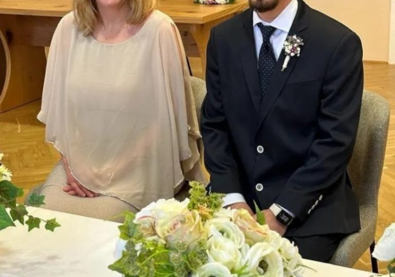 Shock moment deportation cops arrest groom, 27, at his WEDDING seconds after he says ‘I do’ leaving bride, 40, in tears