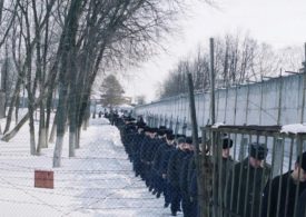 Putin ‘turns off heating in prisons to force inmates to sign up to fight in Ukraine’ as temperatures plunge to -55C