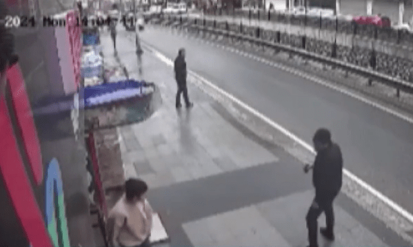 Knifeman at large in Istanbul as chilling vid shows attacker prowl streets & stab people at random injuring at least 8