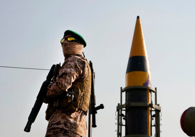 Fears Iran could make enough fuel for six nukes a MONTH, ex-UN inspector warns after tit-for-tat Pakistan strikes