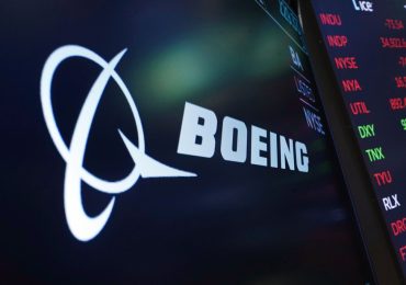 Boeing Ousts Head of 737 Jetliner Program