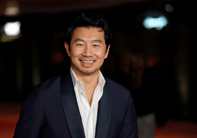 Everything to Know About People’s Choice Awards 2024 Host Simu Liu