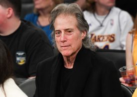 Richard Lewis, Comedian and Curb Your Enthusiasm Star, Dies at 76