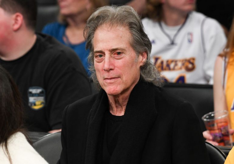 Richard Lewis, Comedian and Curb Your Enthusiasm Star, Dies at 76