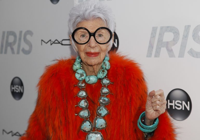 Fashion Icon Iris Apfel Dies Aged 102