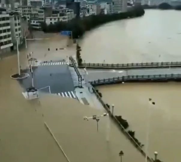 China issues ‘once in a century’ flood alert as 127million people brace for torrential rain & rivers rising by 19ft