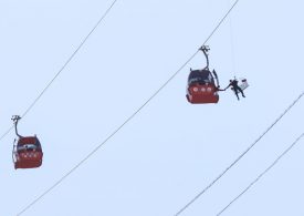 174 People Stranded in the Air Are Rescued After Fatal Cable Car Accident in Turkey