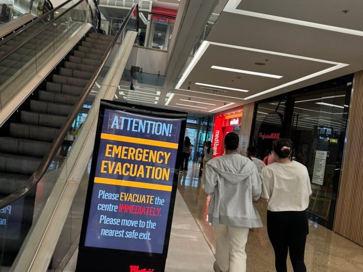 ‘Four dead after knifeman stabs shoppers including mum & baby’ in Sydney mall as cops evacuate terrified crowds