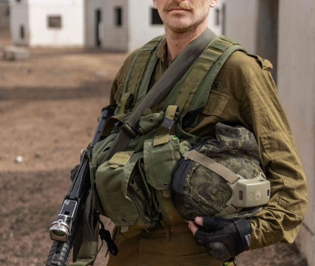 I was first to face Hamas in bloody 24hr battle after massacre – the smell of death still haunts me, says Brit soldier