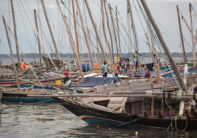 At least 90 killed as overcrowded ferry sinks off Mozambique as victims tried to flee cholera outbreak