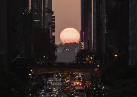 What is Manhattanhenge and When Can You See It?