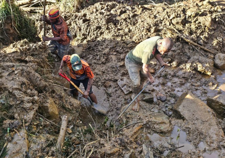 Papua New Guinea Authorities Fear a Second Landslide and Disease Outbreak