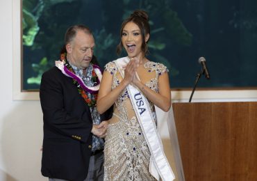 Savannah Gankiewicz, of Hawaii, Is Crowned Miss USA After Previous Titleholder Resigned