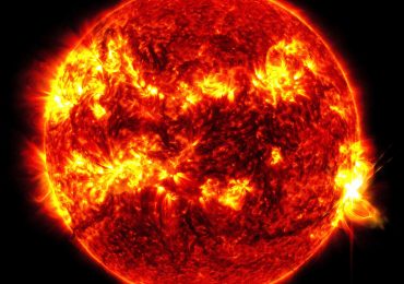 Sun Shoots Out Biggest Solar Flare in Nearly a Decade, but Earth Should Be Safe