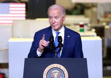 Biden Threatens to Withhold Weapons to Israel Over Rafah Invasion