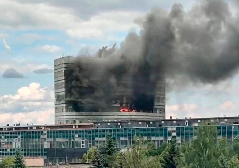 Eight killed after becoming trapped as huge fire rips through former Russian research institute in Moscow