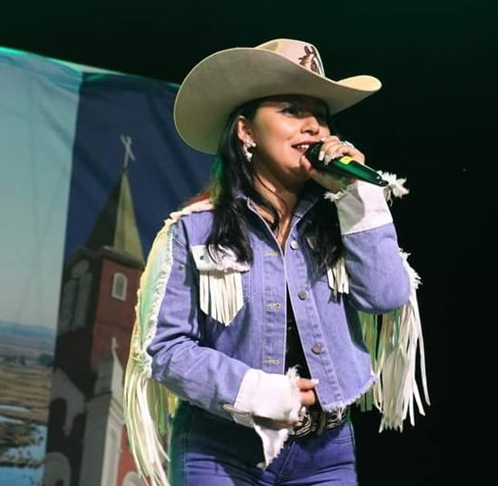 Country singer Ivana Pino Arellano dies in horror crash just a day after celebrating her 32nd birthday