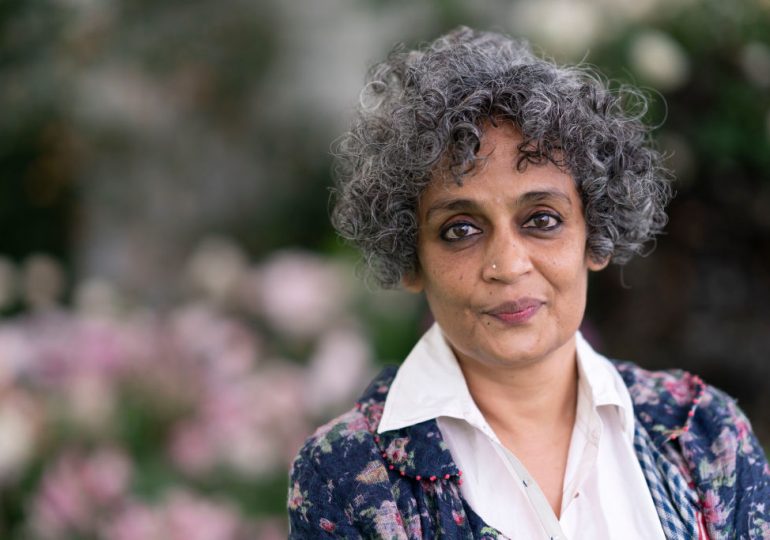 Arundhati Roy Wins PEN Pinter Prize Amid Indian Prosecution Threat