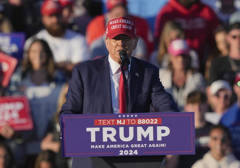 Trump Campaign Has Extra Medics and Water for Las Vegas Rally in Scorching Heat