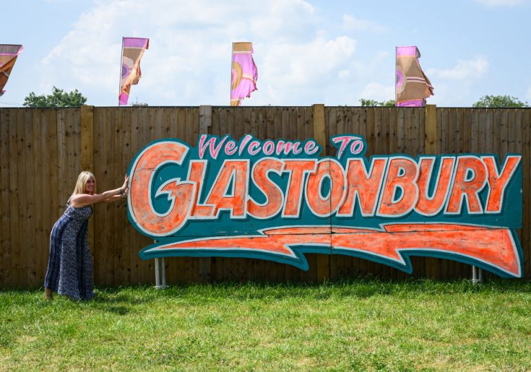 Watch: Little Girl Announces on Live TV at Glastonbury Festival That She Has a Boyfriend