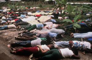 What was the Jonestown massacre, who was Jim Jones and how many people died?