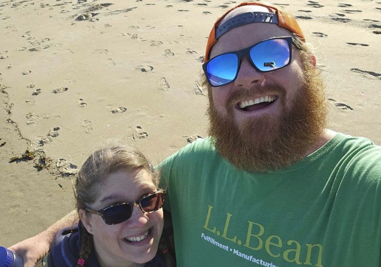 Woman Survives Quicksand Mishap on Popular Maine Beach