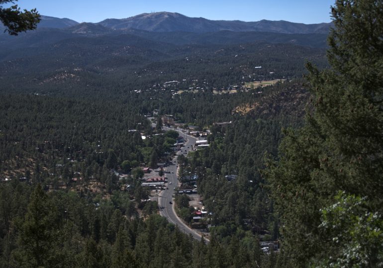 Southern New Mexico Wildfire Leads to Evacuation of Village of 7,000