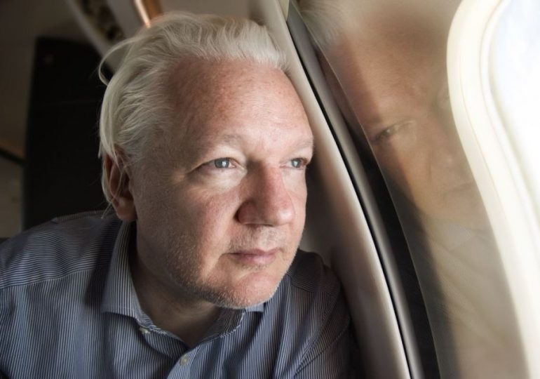 Julian Assange hid secret marriage for years and conceived 2 babies in ‘love tent’… while ‘fake’ dad helped cover it up