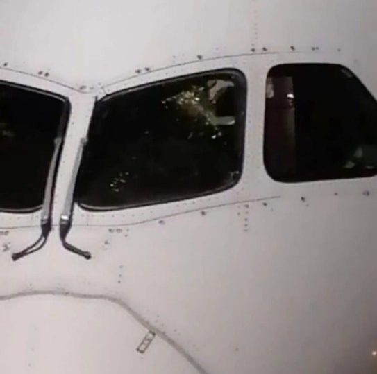 Packed jumbo jet’s windshield cracked at 40,000ft sparking fears of new flaw at troubled Boeing