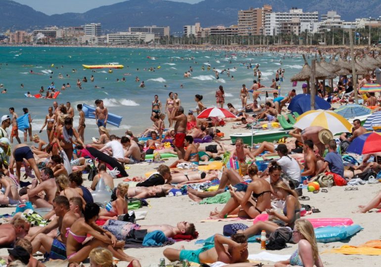 Brit tourists in Spain warned to watch out for violent criminals after two sport stars are robbed by gangs