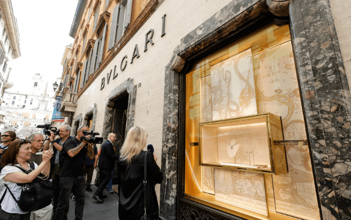 Burglars swipe £400k of jewellery by sneaking through sewer & drilling into Bulgari store in Ocean’s Eleven-style raid