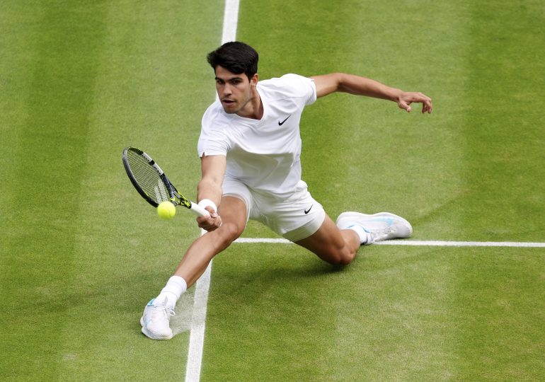 Carlos Alcaraz Beats Novak Djokovic in Second Consecutive Wimbledon Final