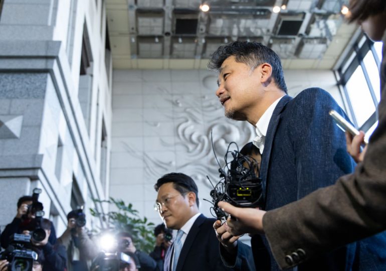 Korean Prosecutors Seek to Arrest Billionaire Kakao Founder Brian Kim