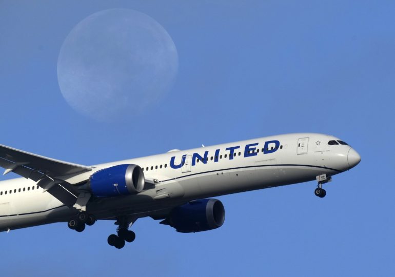 United Airlines Flight Loses Wheel After Takeoff From Los Angeles