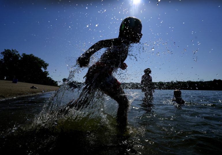 Wild Week of U.S. Weather Includes Heat Wave, Tropical Storm, Snow, and More