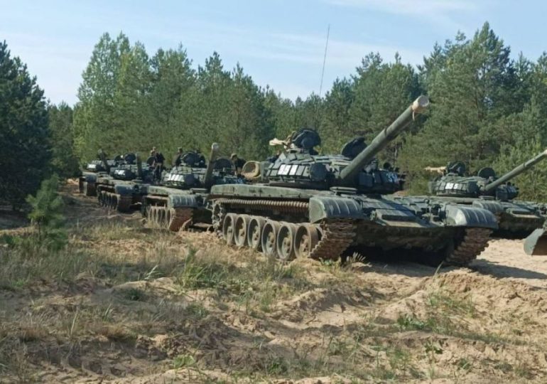 Putin rushes 30,000 troops to Kursk in bid to stop Ukraine advance – and plots new assault as ‘B-tanks’ mass in Belarus